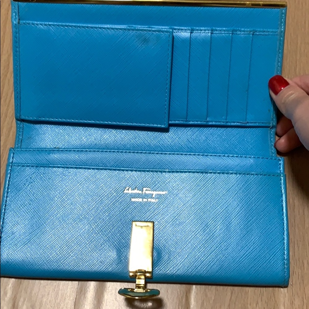 Wallet - Picture 2 of 3